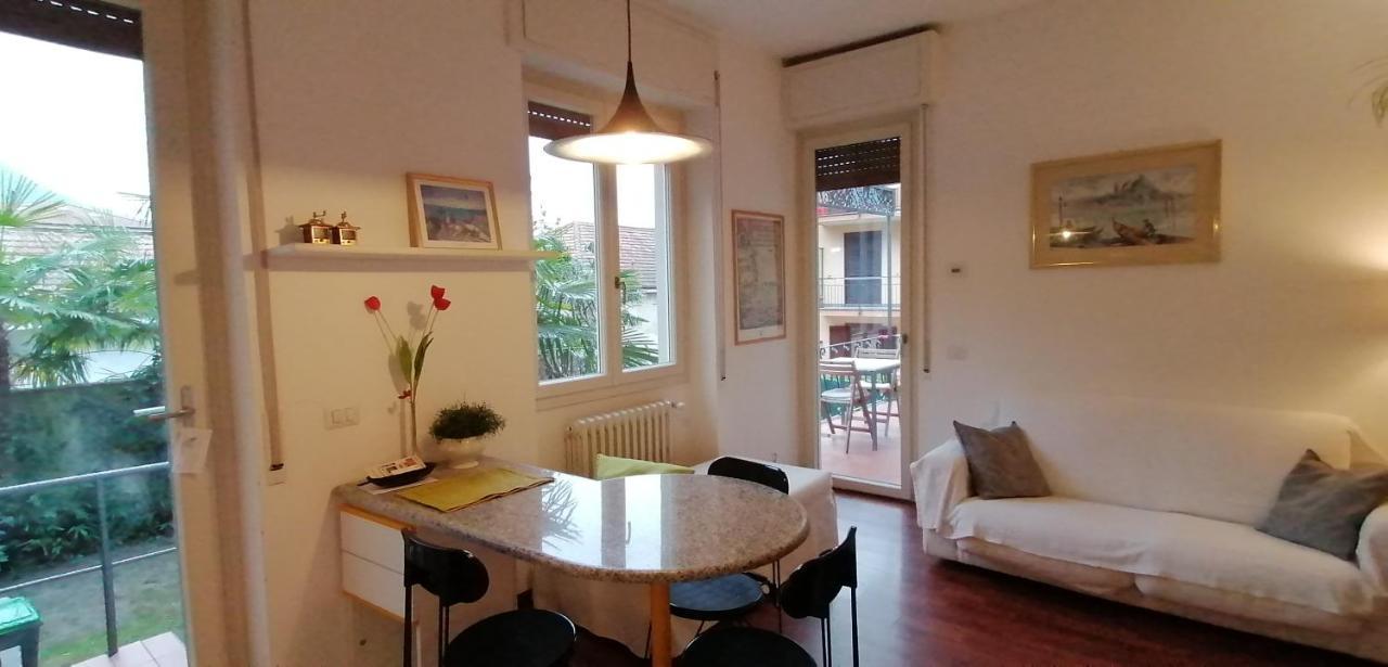 Casa Avezza Apartment โอเมญา ภายนอก รูปภาพ