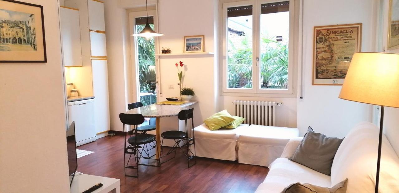 Casa Avezza Apartment โอเมญา ภายนอก รูปภาพ