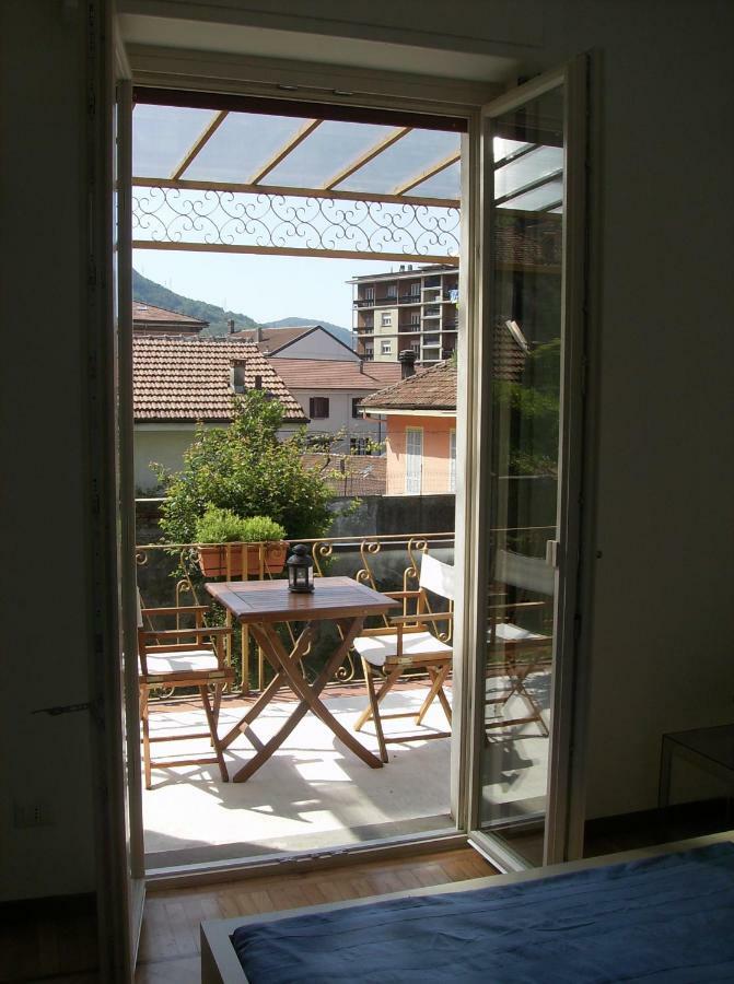 Casa Avezza Apartment โอเมญา ภายนอก รูปภาพ