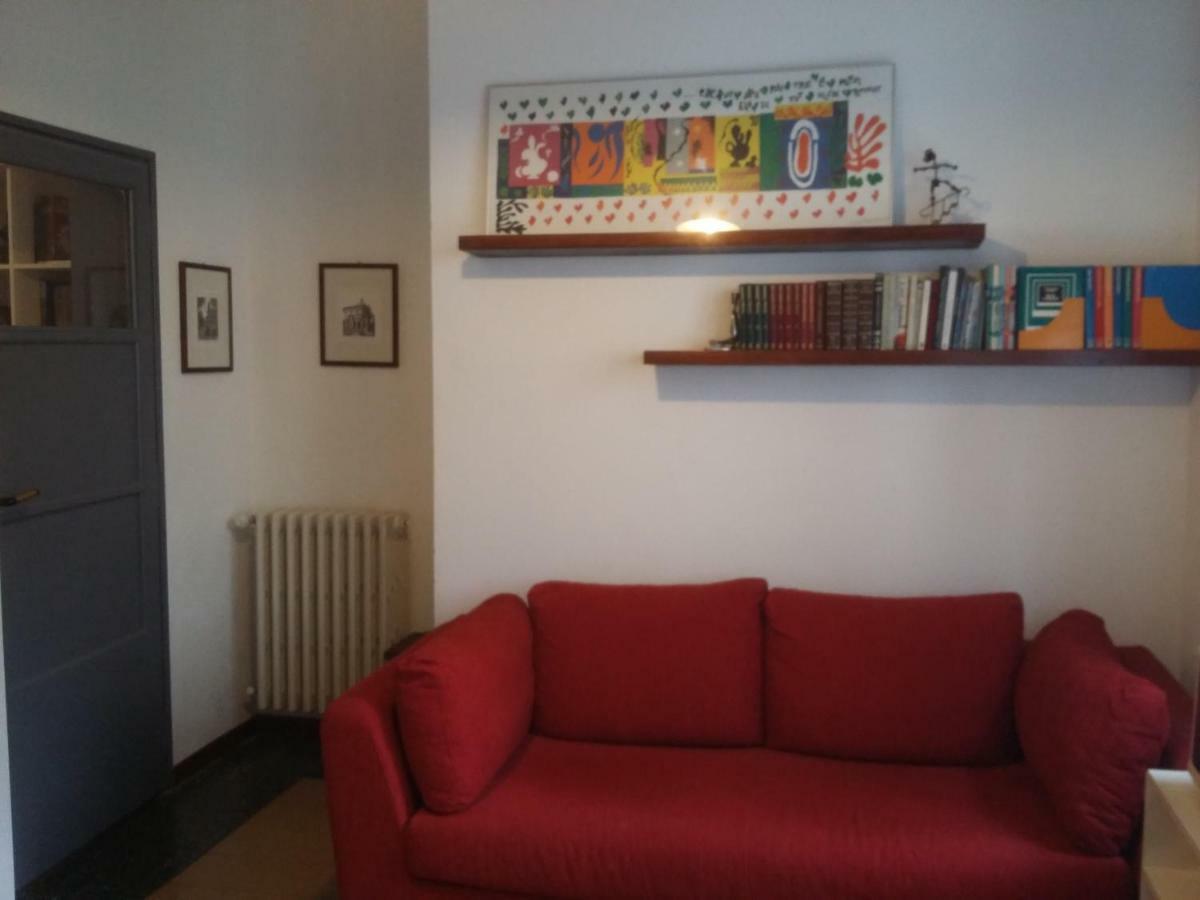 Casa Avezza Apartment โอเมญา ภายนอก รูปภาพ